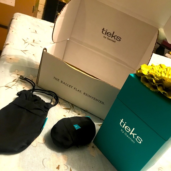 Tieks box, Tote, Flower only- no shoes - Picture 2 of 6